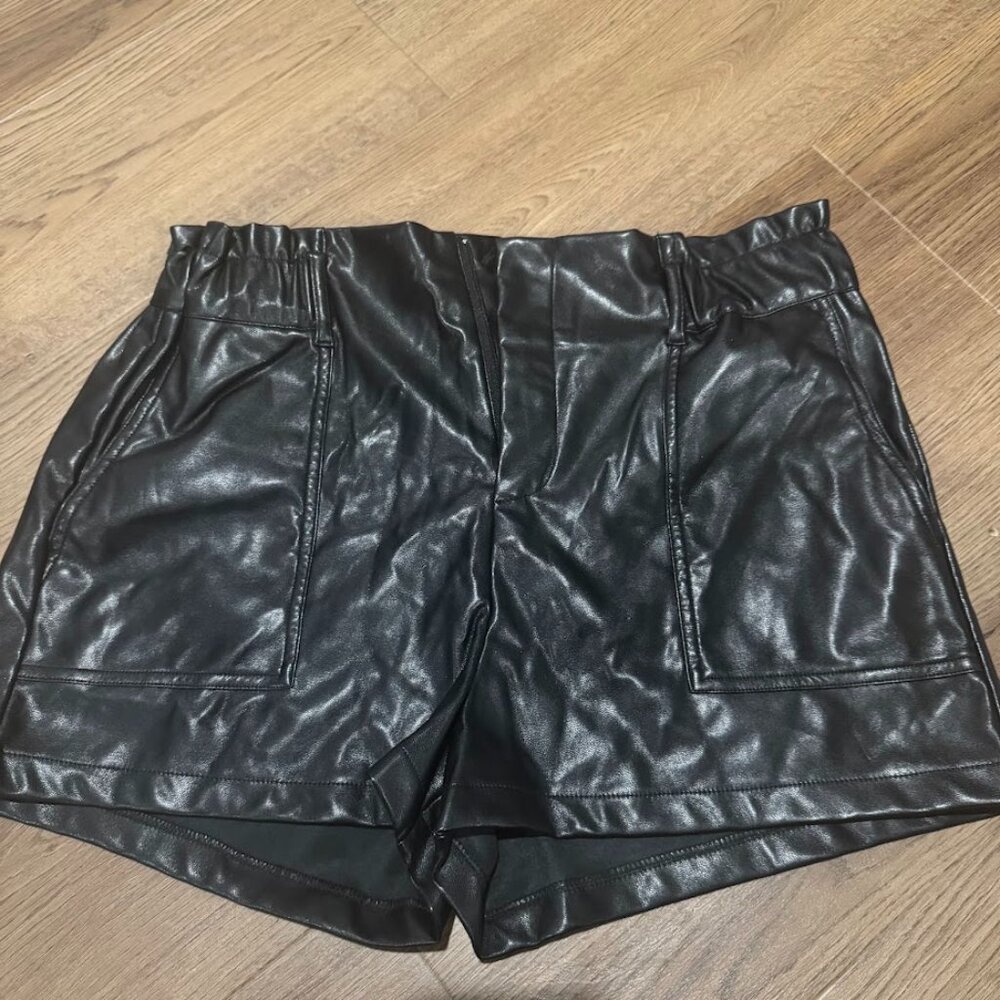 Shinestar Black Baux Leather Shorts
